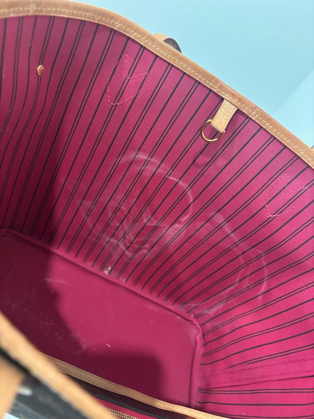 Louis Vuitton Monogram Neverfull MM Tote in Brown and Tan Fall 2021 - Picture 15 of 16